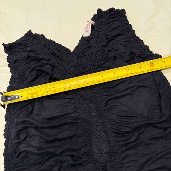 3/$15‼️ Elegant Black Ruched V-Neck Tank Top, One Size, Stretch Fit, Like New - Picture 10 of 11